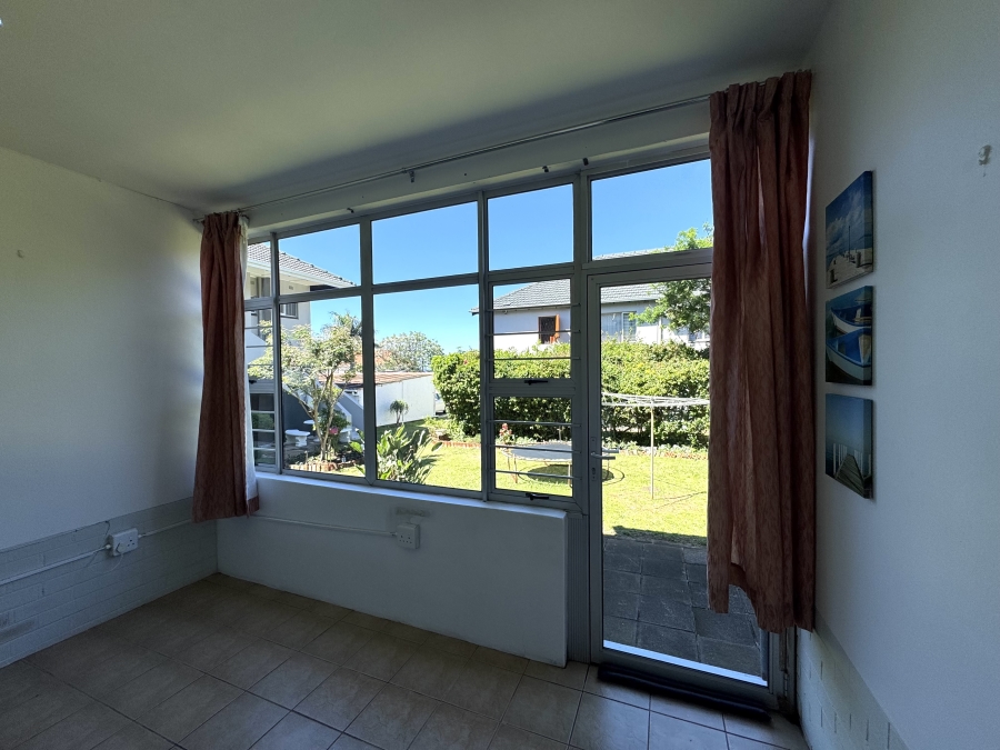 1 Bedroom Property for Sale in Scottburgh Central KwaZulu-Natal