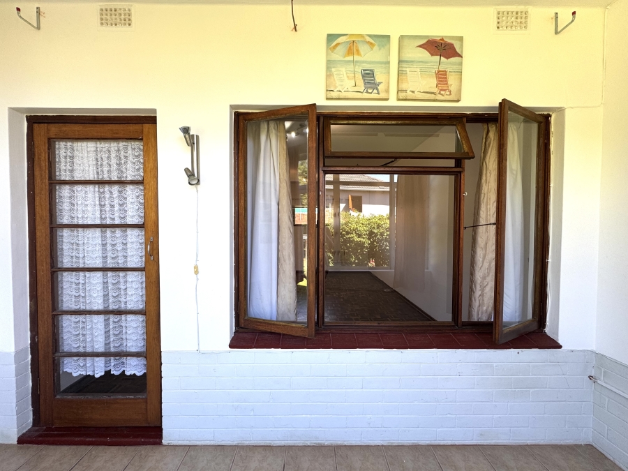 1 Bedroom Property for Sale in Scottburgh Central KwaZulu-Natal