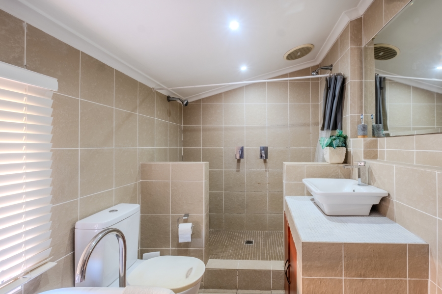 3 Bedroom Property for Sale in Sunningdale KwaZulu-Natal