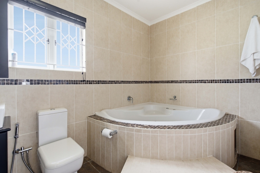 4 Bedroom Property for Sale in Widenham KwaZulu-Natal