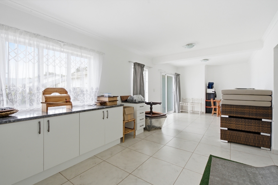 4 Bedroom Property for Sale in Widenham KwaZulu-Natal