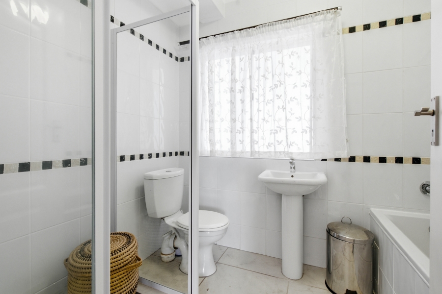 4 Bedroom Property for Sale in Widenham KwaZulu-Natal