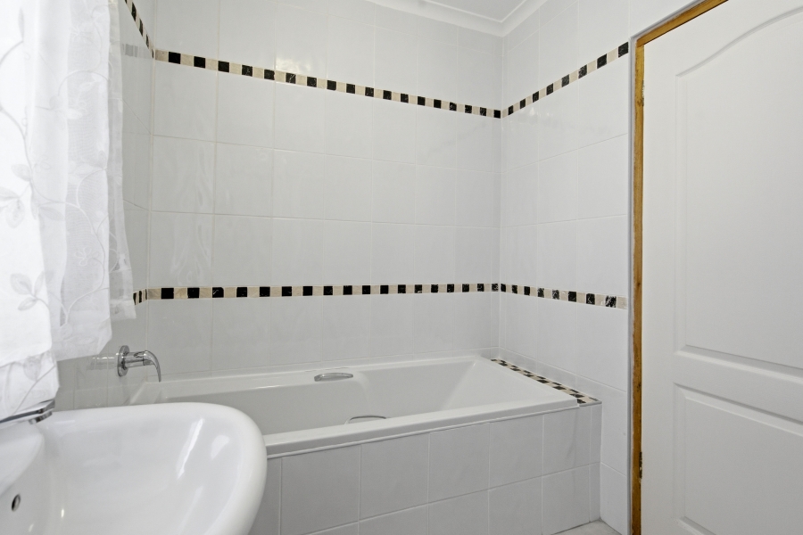 4 Bedroom Property for Sale in Widenham KwaZulu-Natal