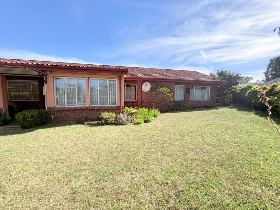 To Let 5 Bedroom Property for Rent in Pioneer Park KwaZulu-Natal