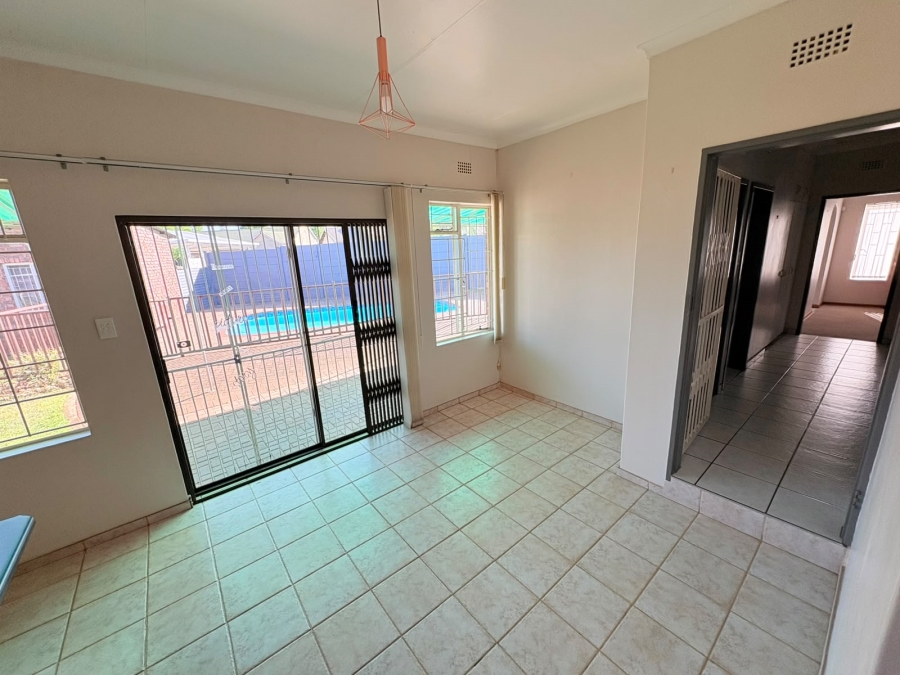 To Let 5 Bedroom Property for Rent in Pioneer Park KwaZulu-Natal