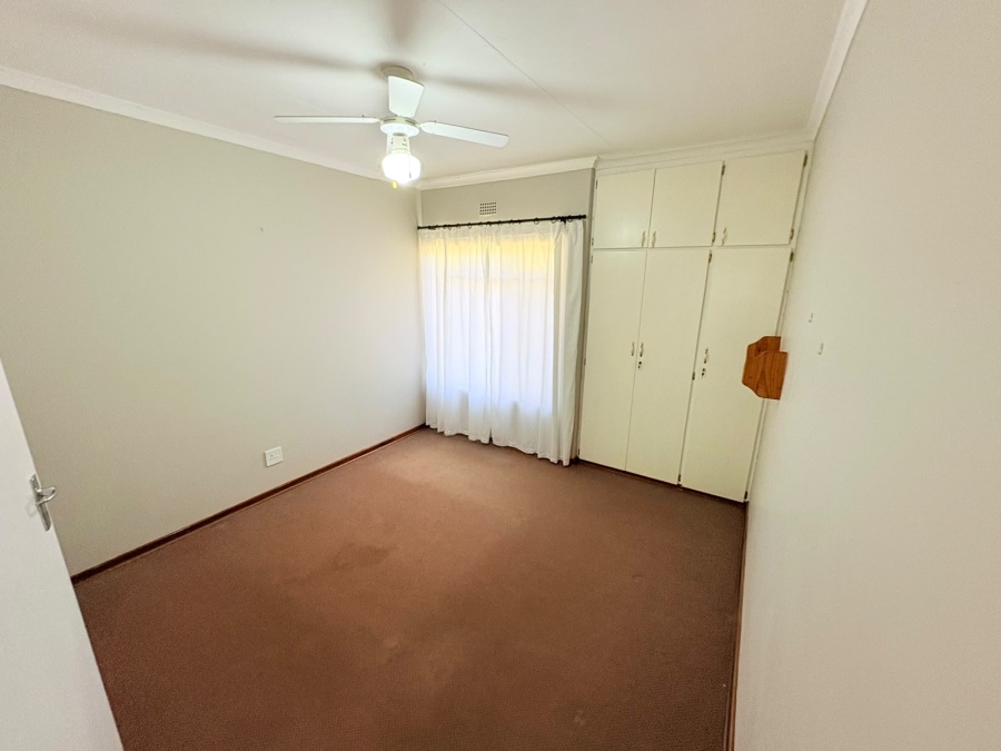 To Let 5 Bedroom Property for Rent in Pioneer Park KwaZulu-Natal