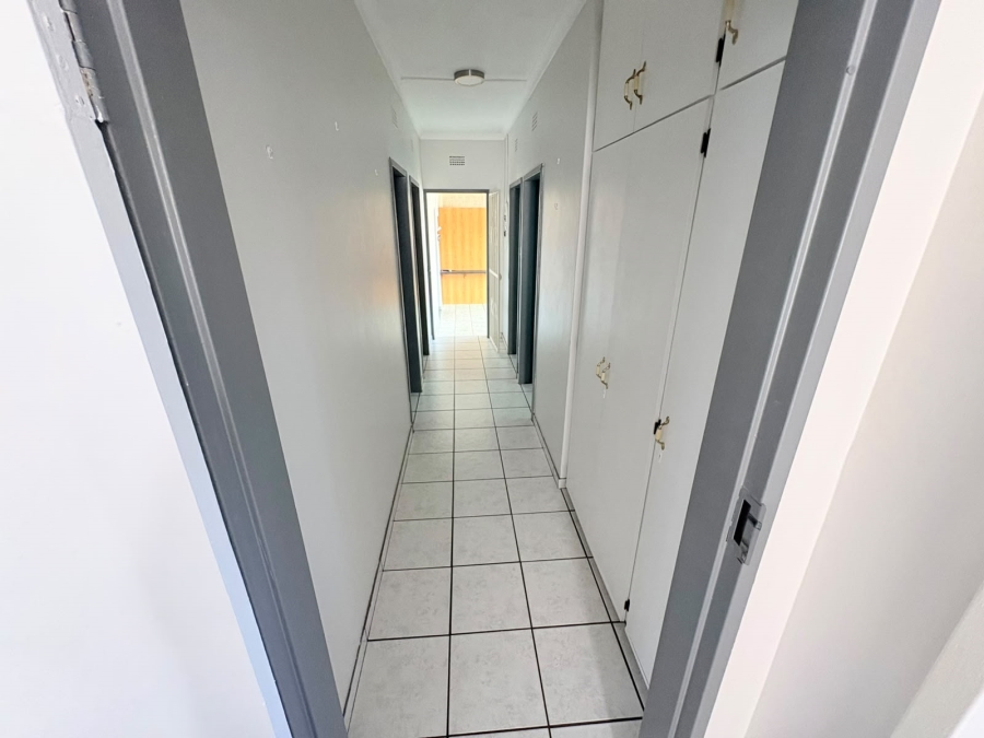 To Let 5 Bedroom Property for Rent in Pioneer Park KwaZulu-Natal