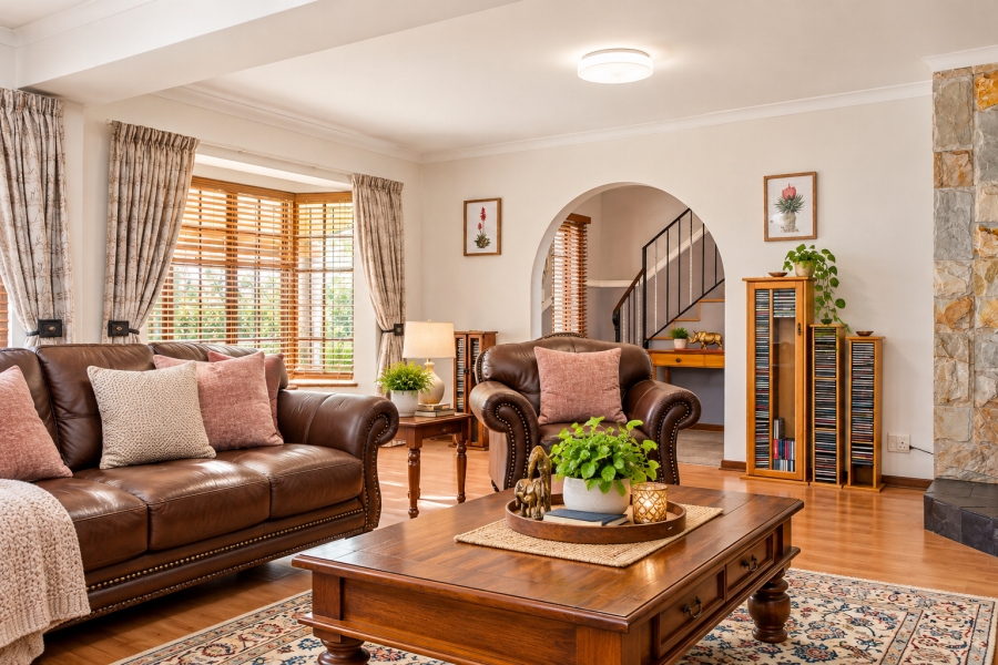 4 Bedroom Property for Sale in Kloof KwaZulu-Natal