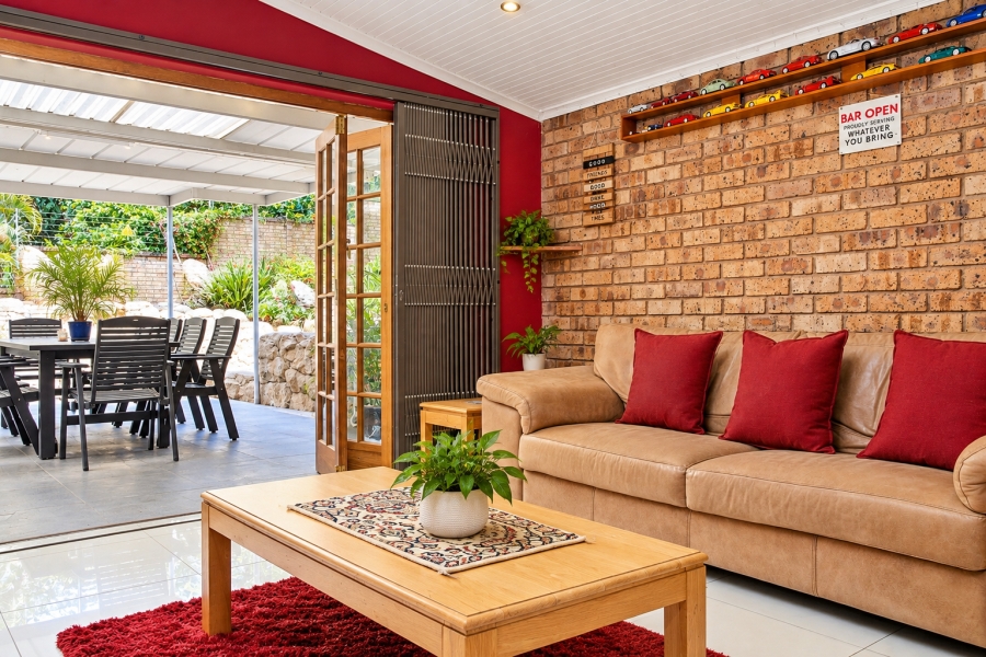 4 Bedroom Property for Sale in Kloof KwaZulu-Natal