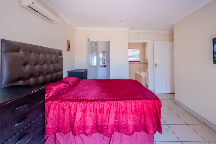 3 Bedroom Property for Sale in Somerset Park KwaZulu-Natal