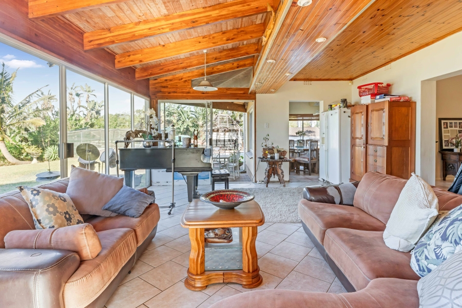 6 Bedroom Property for Sale in Athlone Park KwaZulu-Natal