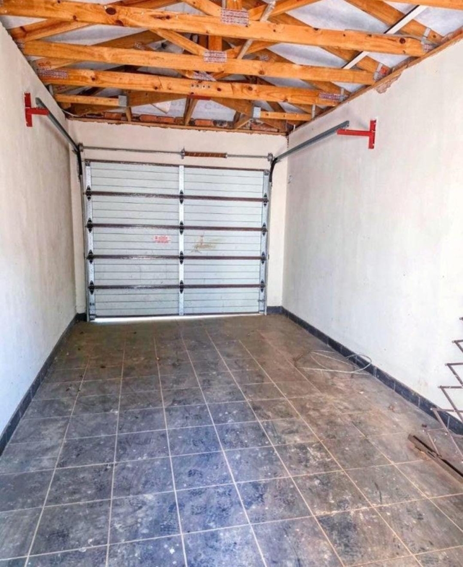 7 Bedroom Property for Sale in Blackridge KwaZulu-Natal
