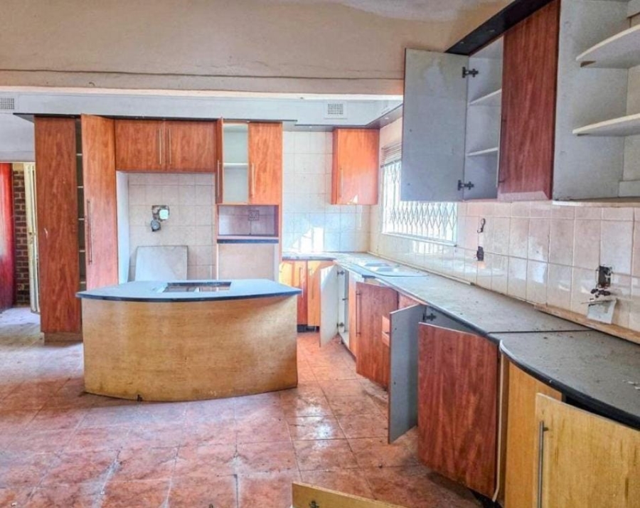 7 Bedroom Property for Sale in Blackridge KwaZulu-Natal