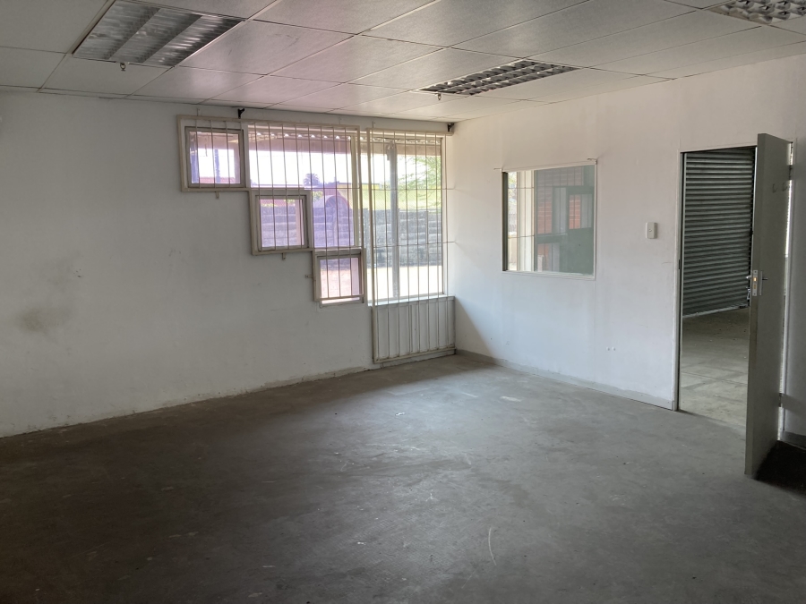 To Let Commercial Property for Rent in New Germany KwaZulu-Natal