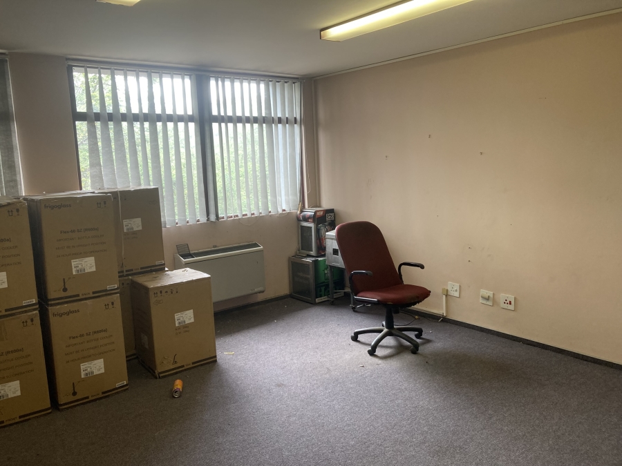 To Let Commercial Property for Rent in Westmead KwaZulu-Natal