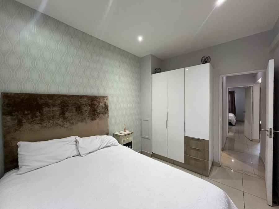 To Let 2 Bedroom Property for Rent in New Town Centre KwaZulu-Natal