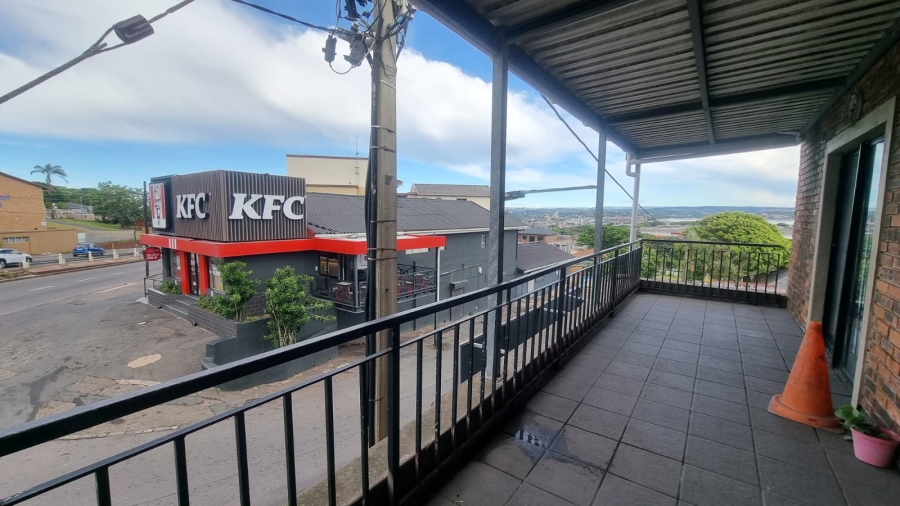 To Let 3 Bedroom Property for Rent in Bluff KwaZulu-Natal