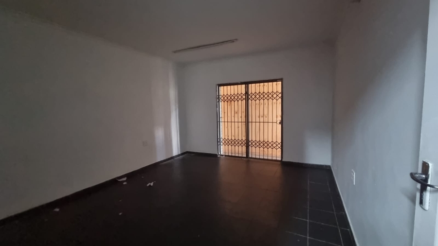 To Let 3 Bedroom Property for Rent in Bluff KwaZulu-Natal
