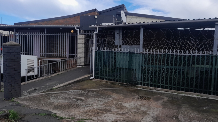 To Let 3 Bedroom Property for Rent in Bluff KwaZulu-Natal