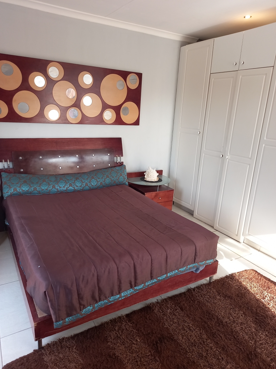 To Let 0 Bedroom Property for Rent in Kloof KwaZulu-Natal
