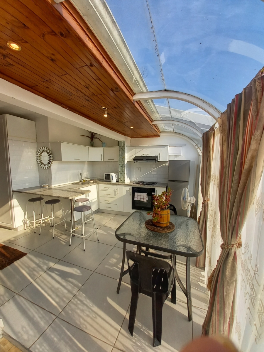 To Let 0 Bedroom Property for Rent in Kloof KwaZulu-Natal