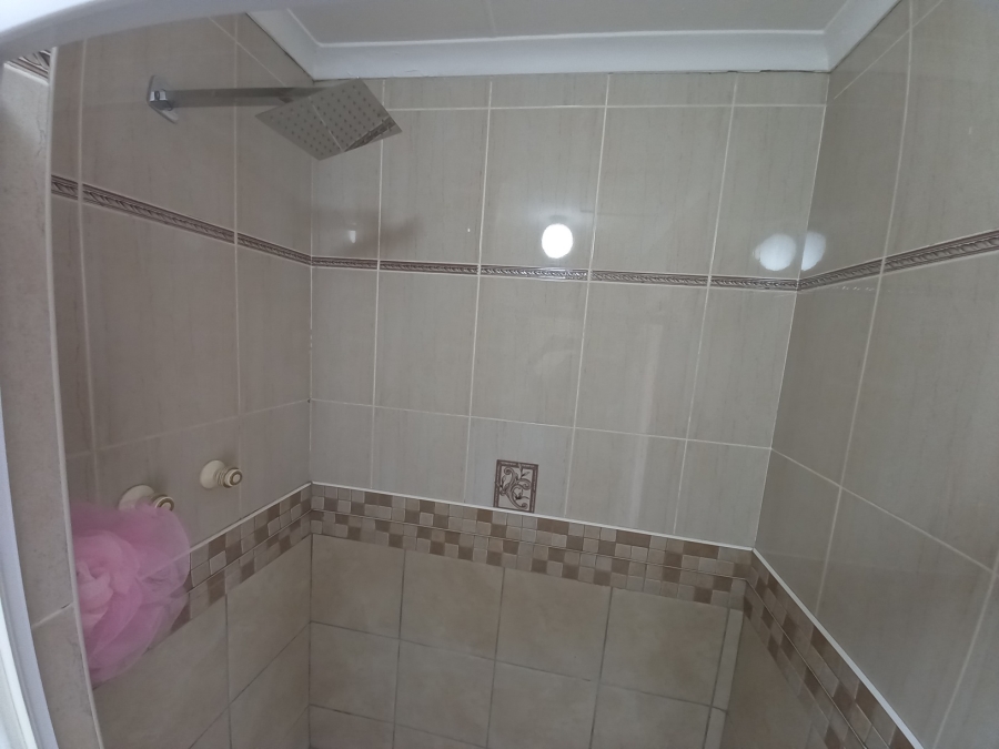 To Let 0 Bedroom Property for Rent in Kloof KwaZulu-Natal