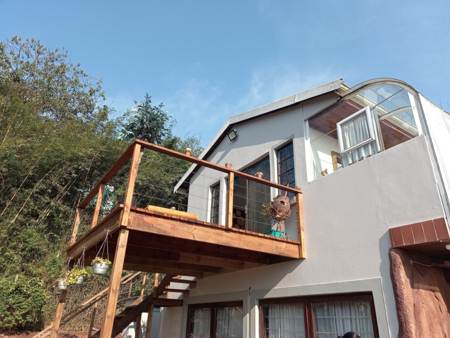 To Let 0 Bedroom Property for Rent in Kloof KwaZulu-Natal