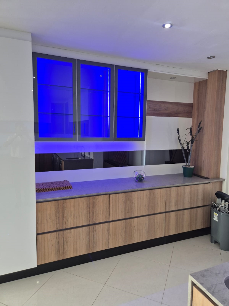 To Let 2 Bedroom Property for Rent in North Beach KwaZulu-Natal