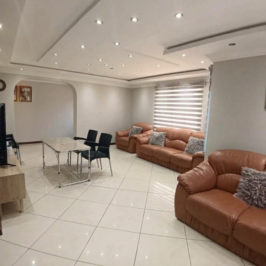 3 Bedroom Property for Sale in Brackenham KwaZulu-Natal