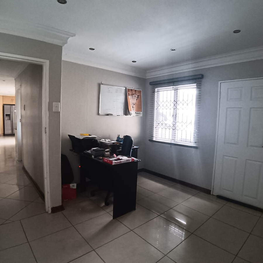 3 Bedroom Property for Sale in Brackenham KwaZulu-Natal