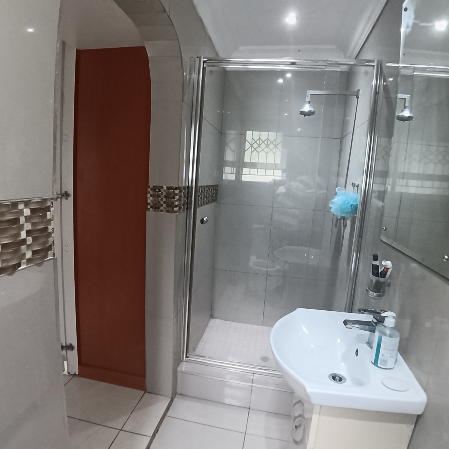 3 Bedroom Property for Sale in Brackenham KwaZulu-Natal