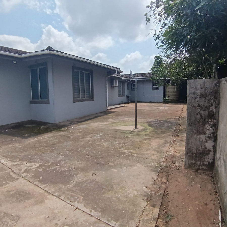 3 Bedroom Property for Sale in Brackenham KwaZulu-Natal