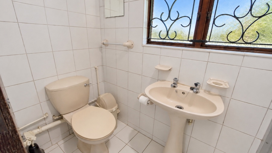 3 Bedroom Property for Sale in Crestholme KwaZulu-Natal