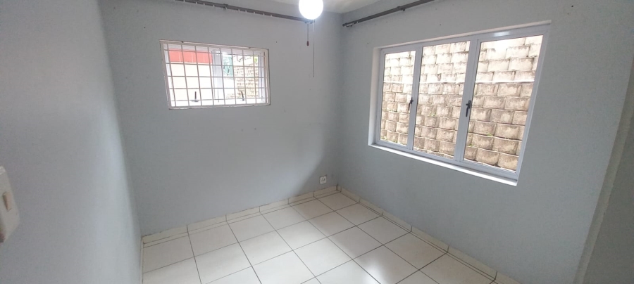 2 Bedroom Property for Sale in Glenmore KwaZulu-Natal
