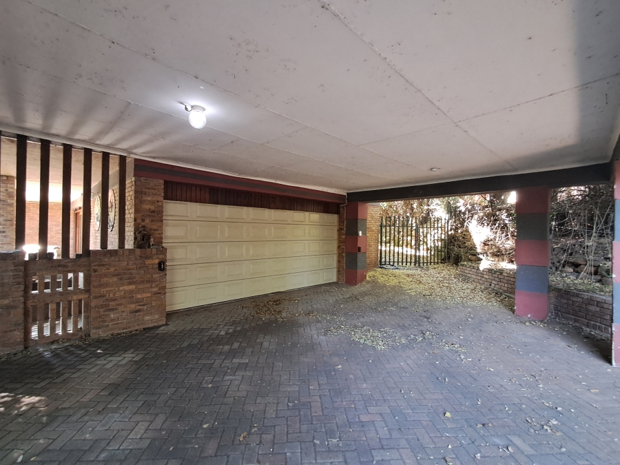 3 Bedroom Property for Sale in Huttenheights KwaZulu-Natal