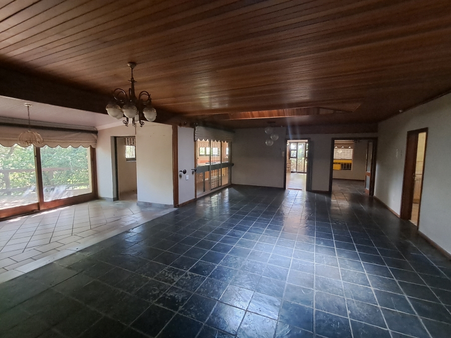 3 Bedroom Property for Sale in Huttenheights KwaZulu-Natal