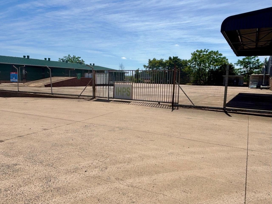 To Let Commercial Property for Rent in Mkondeni KwaZulu-Natal