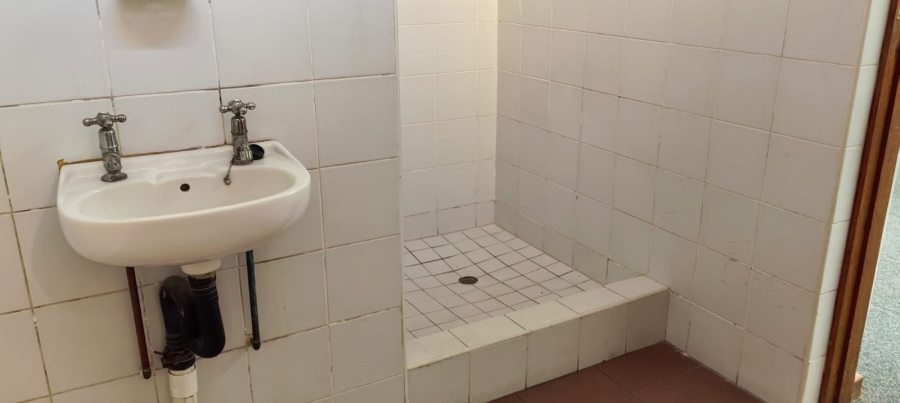To Let Commercial Property for Rent in Amanzimtoti KwaZulu-Natal