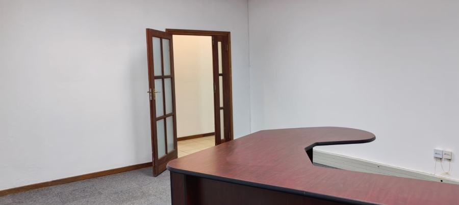 To Let Commercial Property for Rent in Amanzimtoti KwaZulu-Natal