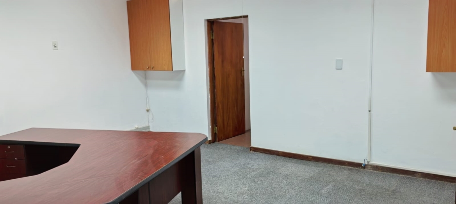 To Let Commercial Property for Rent in Amanzimtoti KwaZulu-Natal