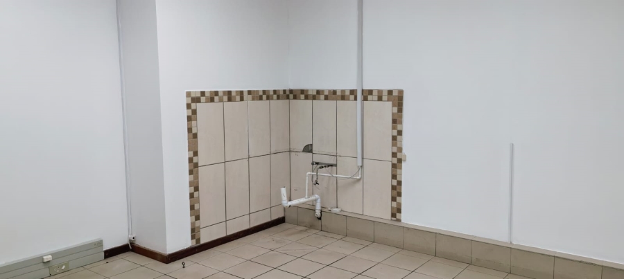 To Let Commercial Property for Rent in Amanzimtoti KwaZulu-Natal