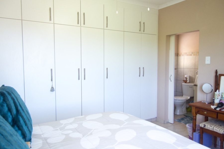 2 Bedroom Property for Sale in Freeland Park KwaZulu-Natal
