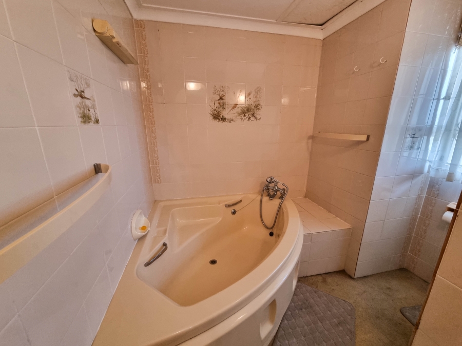 4 Bedroom Property for Sale in Umhlanga KwaZulu-Natal