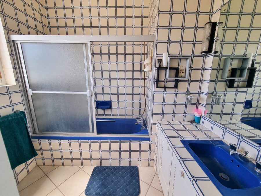 4 Bedroom Property for Sale in Umhlanga KwaZulu-Natal