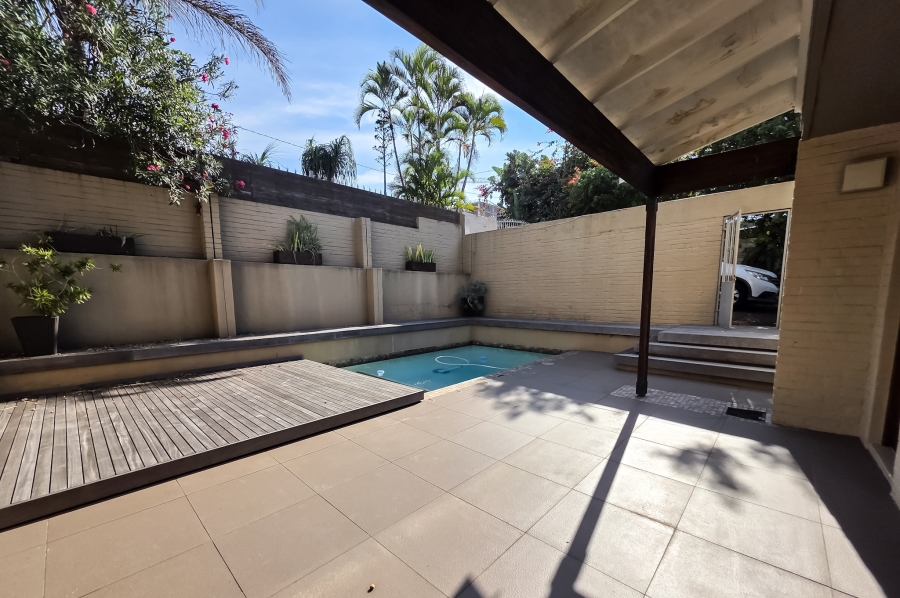 To Let 4 Bedroom Property for Rent in Umhlanga KwaZulu-Natal