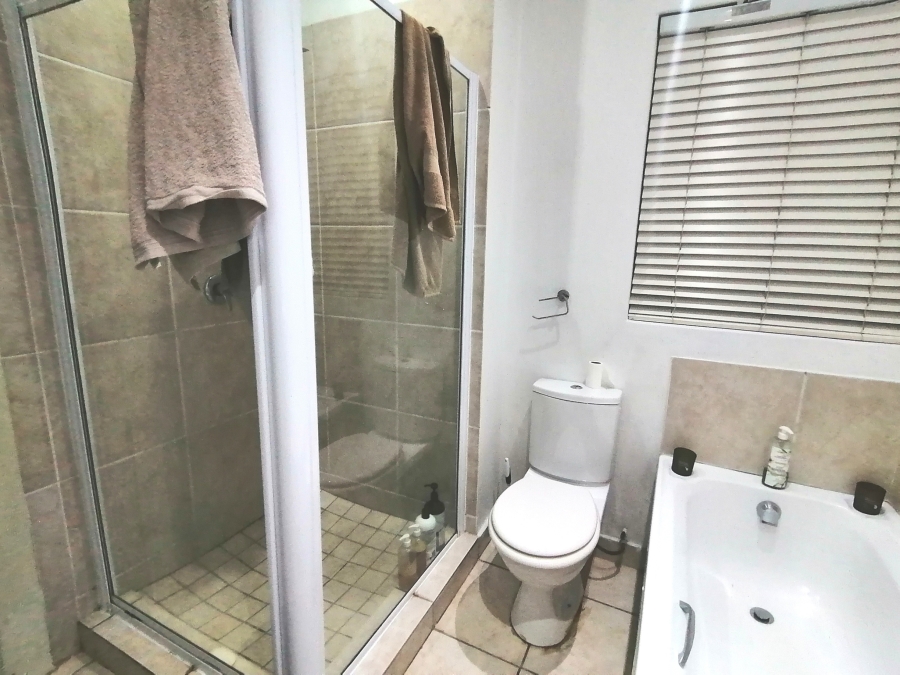 2 Bedroom Property for Sale in La Mercy KwaZulu-Natal