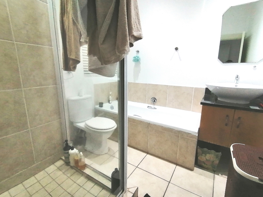 2 Bedroom Property for Sale in La Mercy KwaZulu-Natal