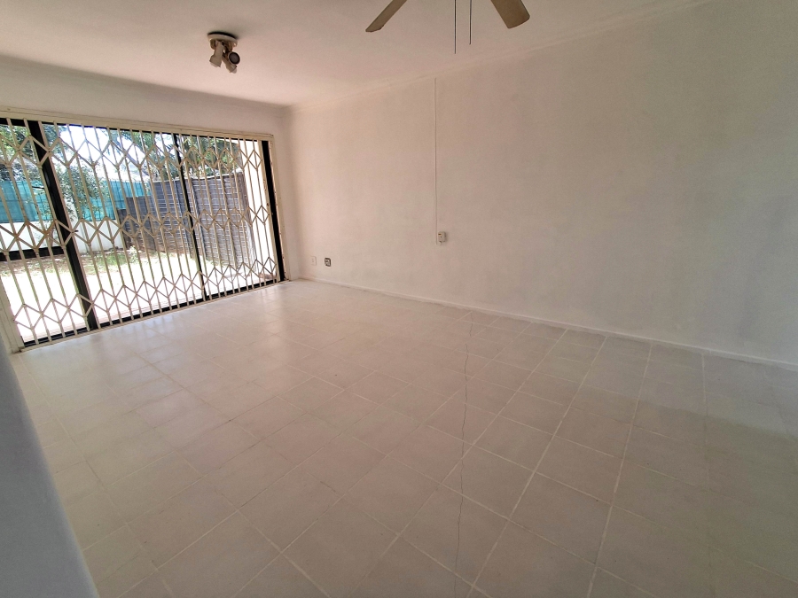 2 Bedroom Property for Sale in Glenwood KwaZulu-Natal