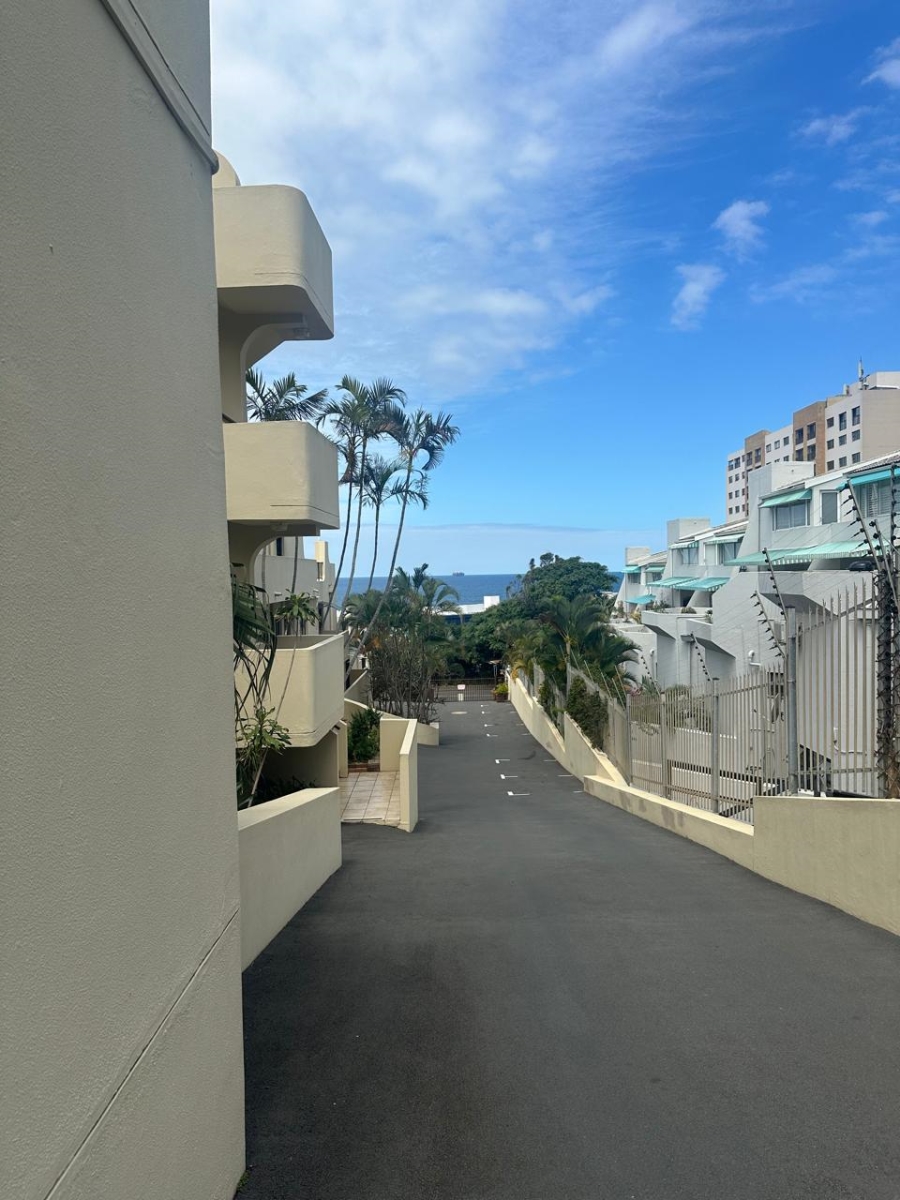 To Let 3 Bedroom Property for Rent in Umhlanga KwaZulu-Natal