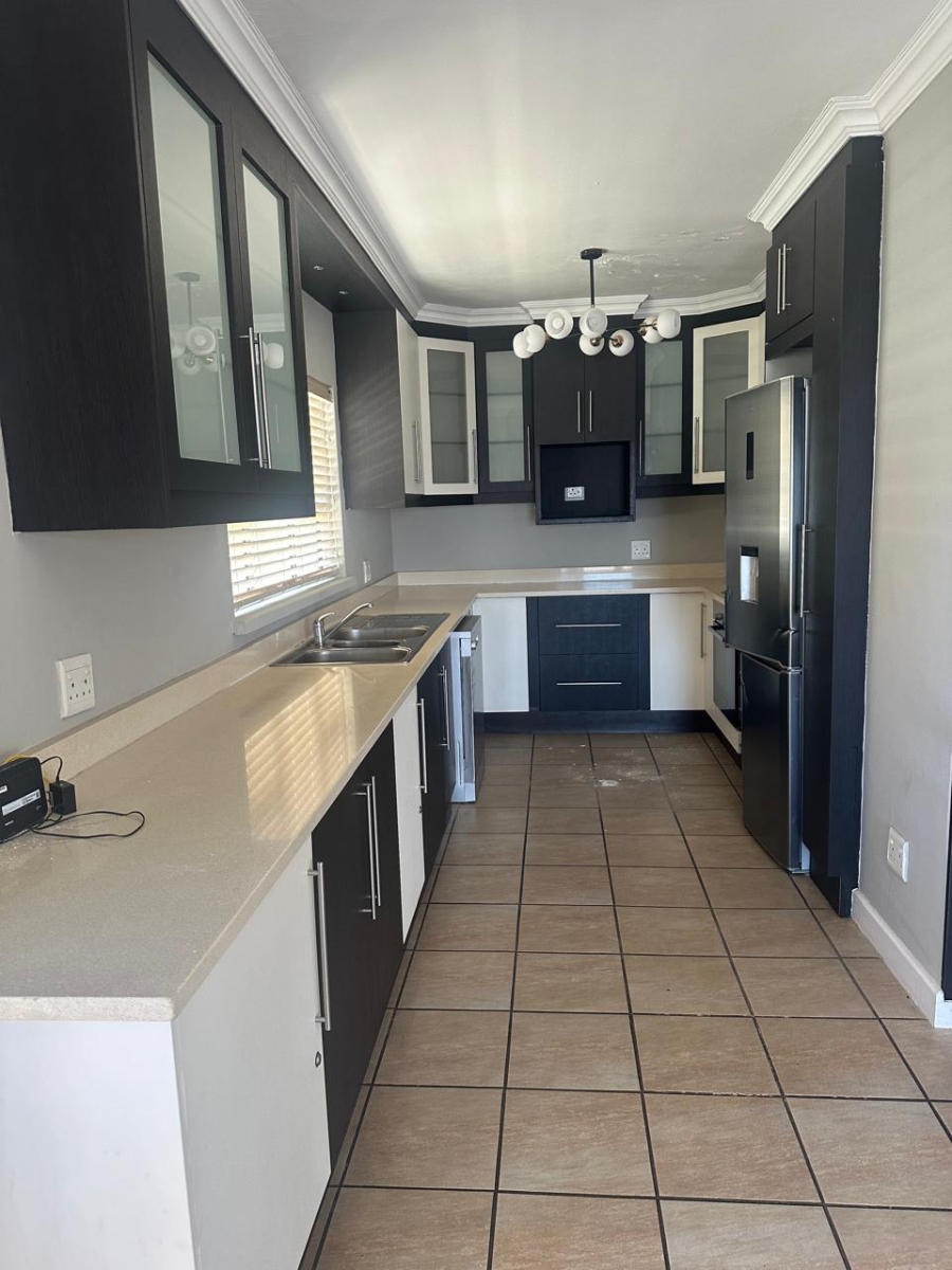 To Let 3 Bedroom Property for Rent in Umhlanga KwaZulu-Natal